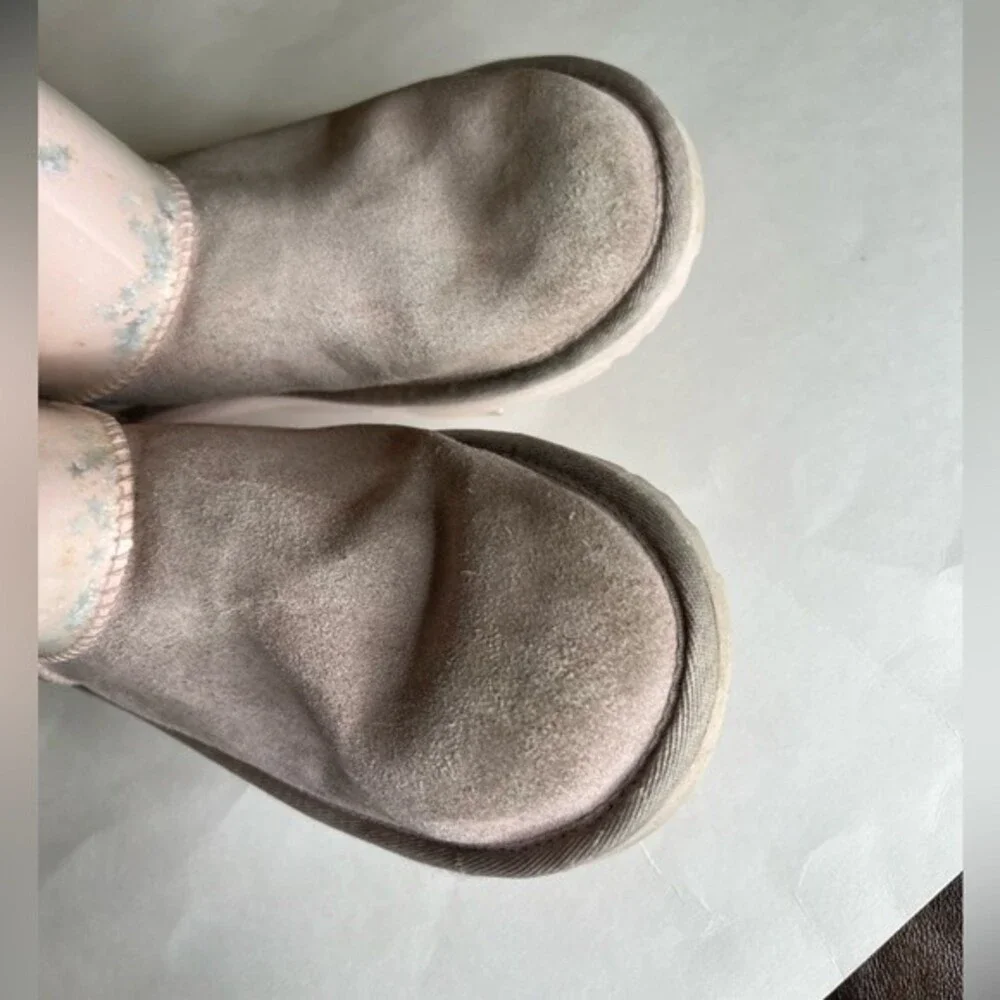 Toddler UGG Kids Classic II Clear Glitter Size 6